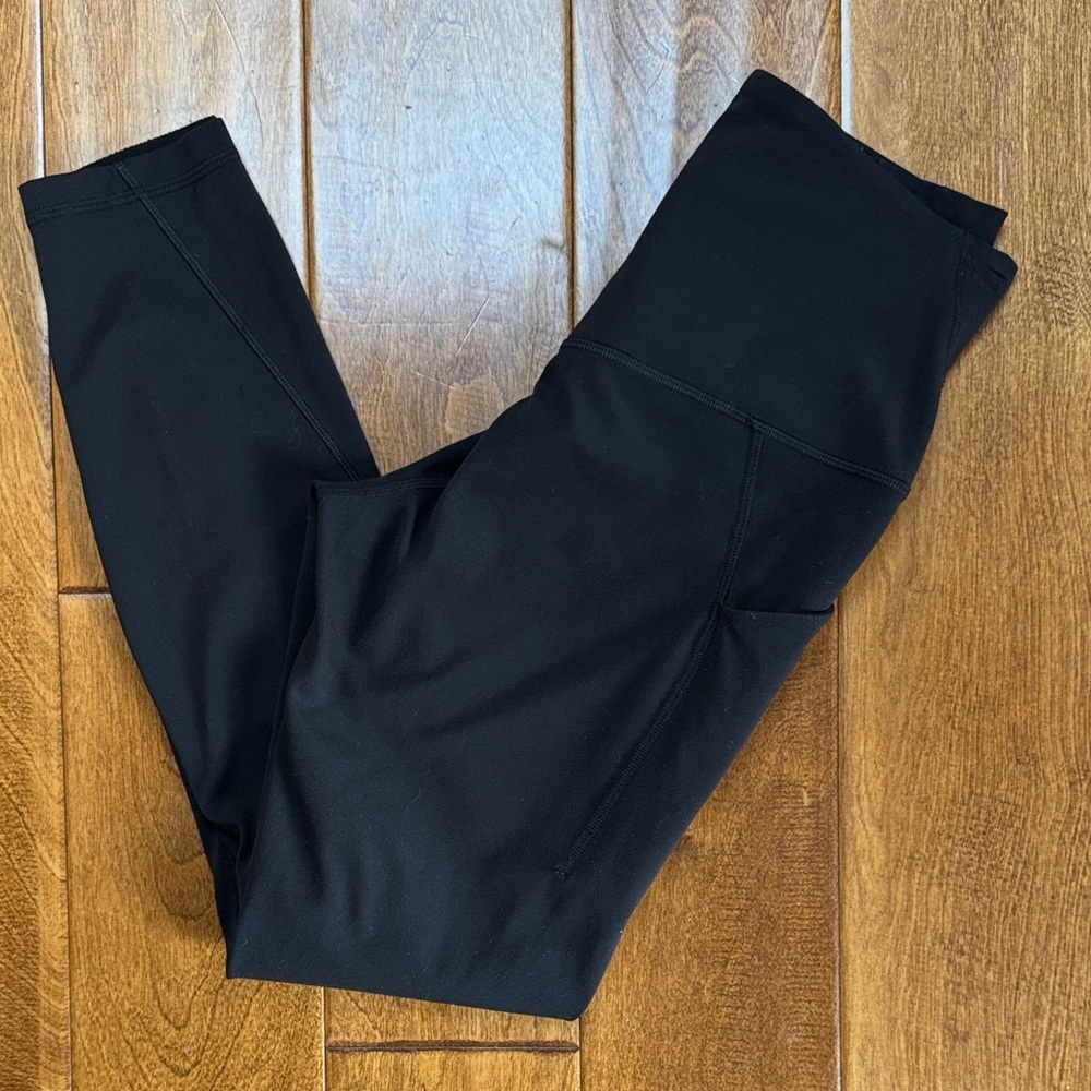 Lululemon High Rise Align with Pockets 25 inch size 6